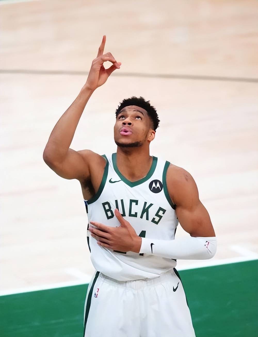 独行侠更新伤情：浓眉&弗拉格可以出战，克莱将缺席（独行侠公布伤情：浓眉、弗拉格可出场，克莱缺阵）