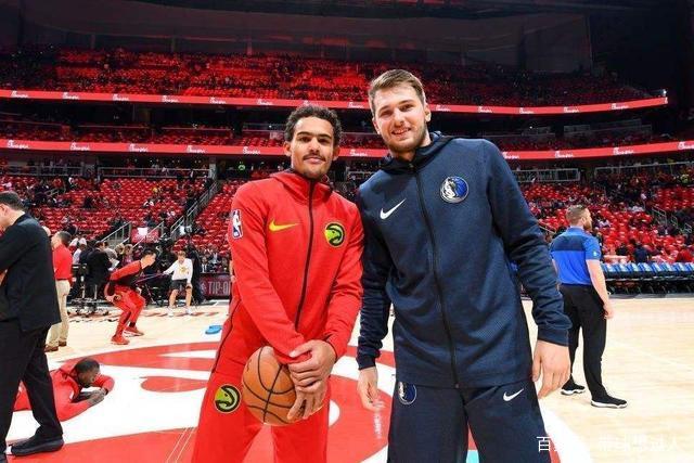 阿森纳3-1拜仁破其不败金身，马杜埃凯首球诺伊尔失误送礼（阿森纳3-1力挫拜仁终结不败，马杜埃凯处子球破门，诺伊尔低级失误送礼）