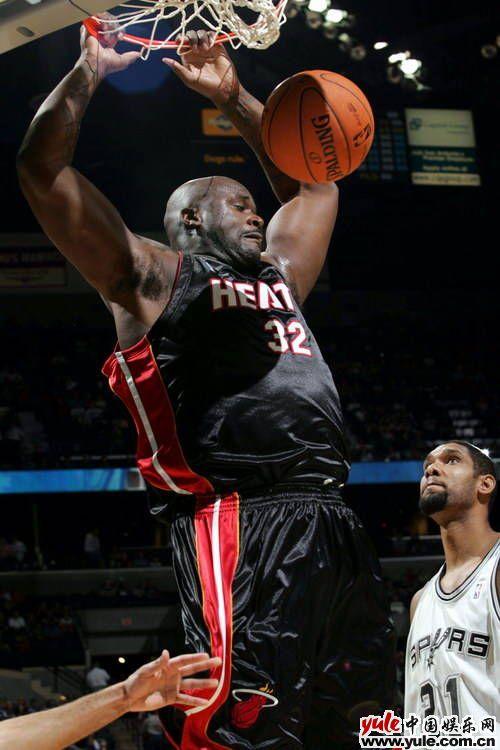 保罗被快船分手前的神秘暗示曝光，首席助教直言“这里没有余地”（快船与保罗分手前疑现神秘信号，首席助教直言：这里没有空间）