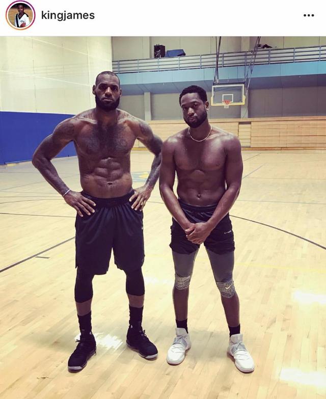 约基奇生涯3次100%命中率砍25+，历史上仅张伯伦更多（约基奇三度以100%命中率拿下25+，历史仅次张伯伦）